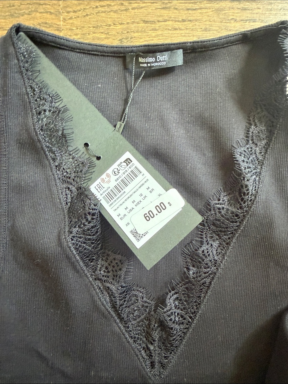 Massimo Dutti Black Lace-Trim V-Neck Tank Top - Picture 3 of 5